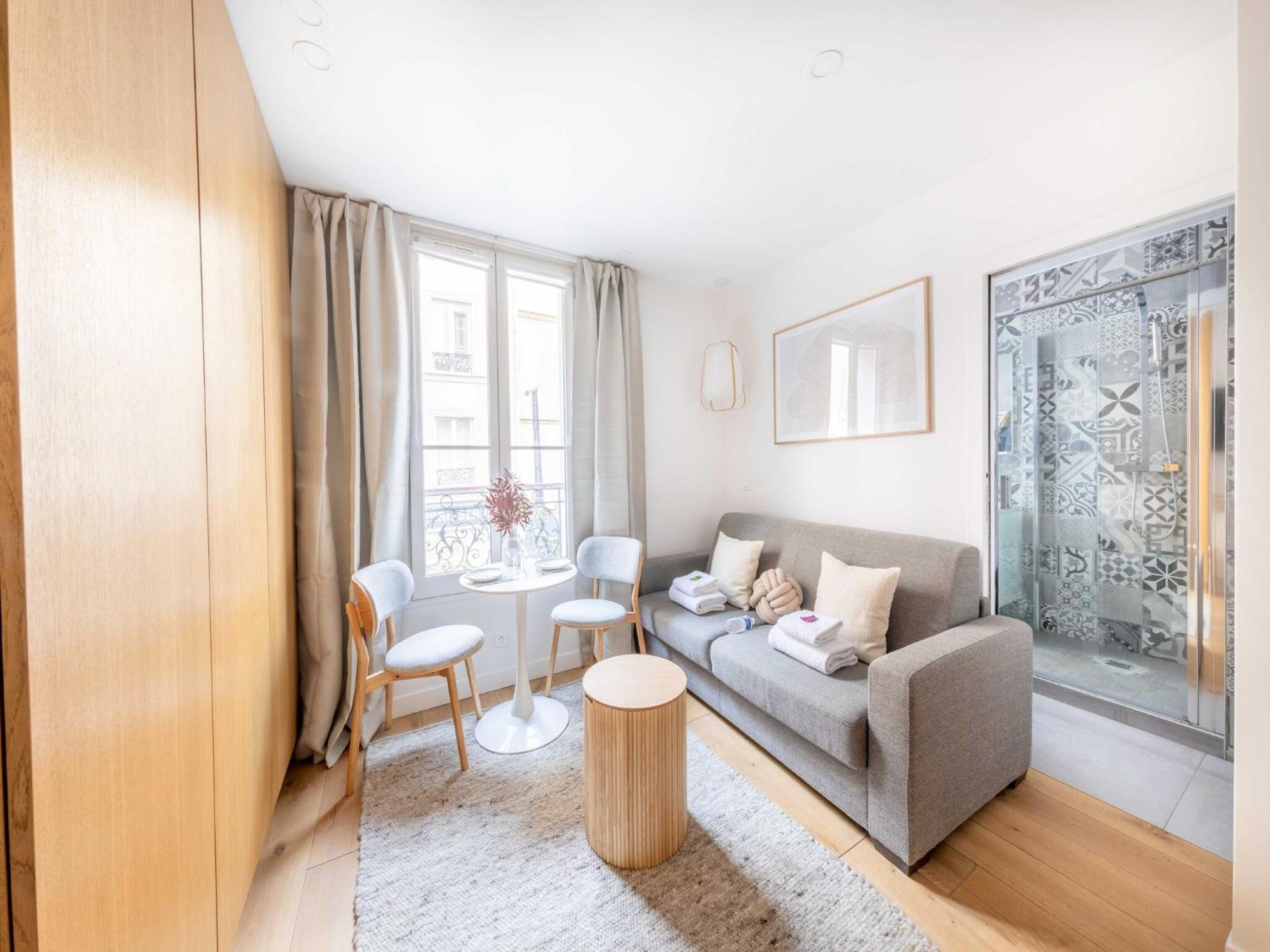 Charming - 2p - Ternes 17th